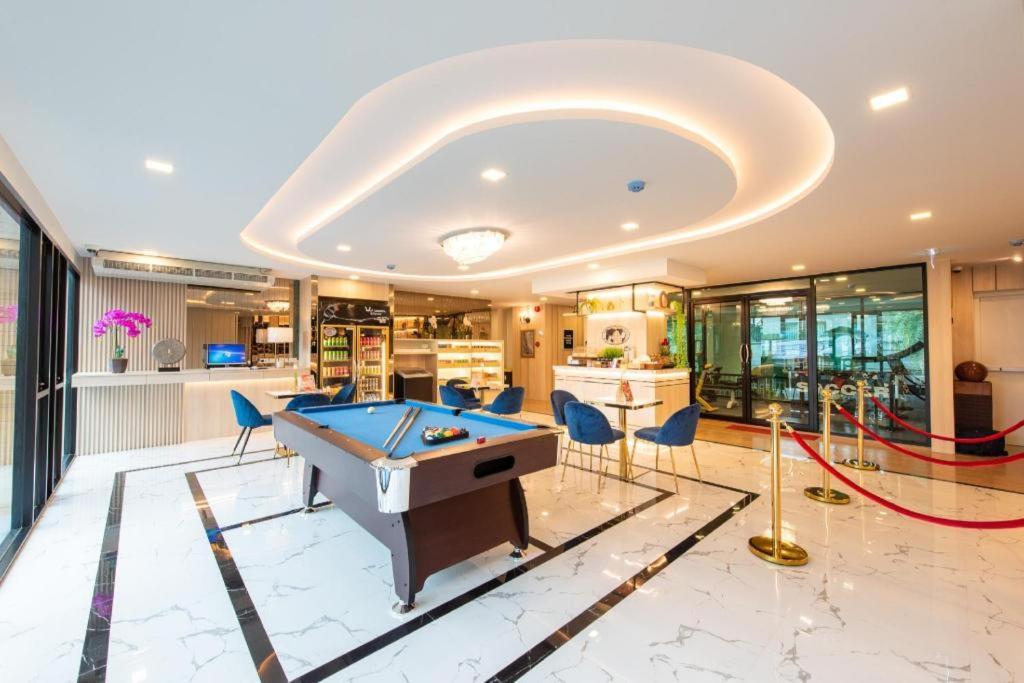 Metro Hotel Ratchada 36 Банкок Екстериор снимка